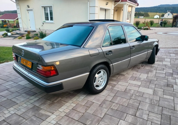 Mercedes-Benz Klasa E cena 23900 przebieg: 297000, rok produkcji 1989 z Rakoniewice małe 154